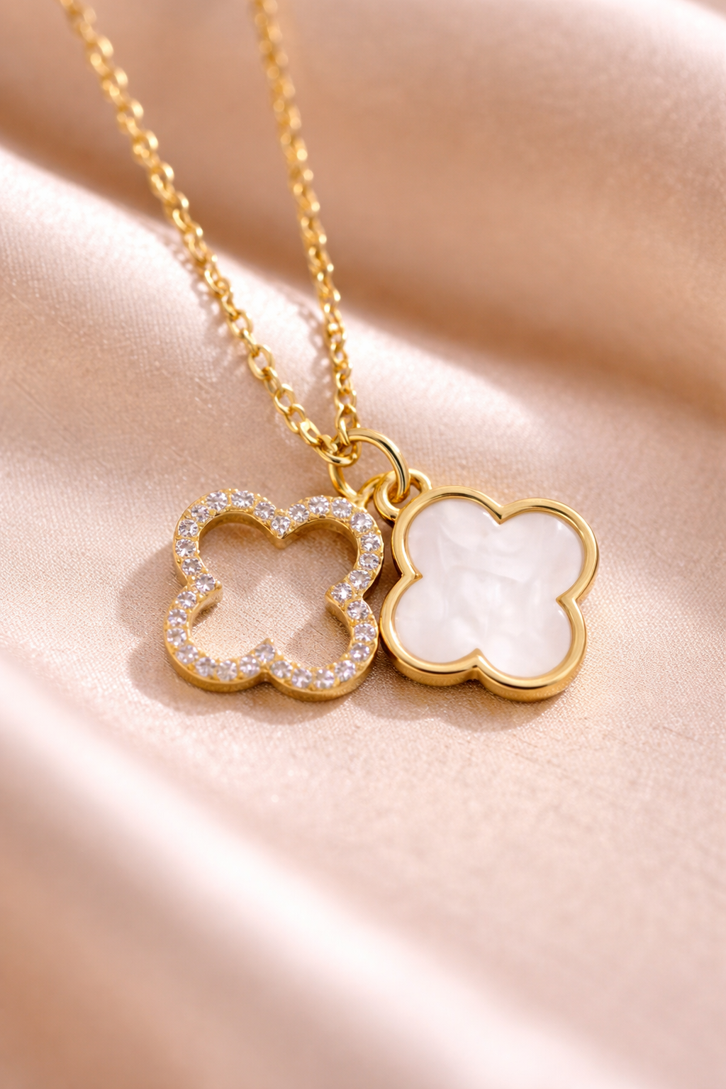 PURE CLOVER DUO Bianco collana dorata elegante quadrifoglio