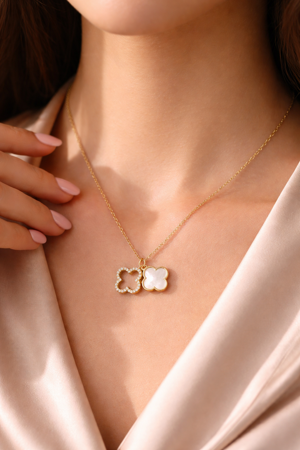 PURE CLOVER DUO Bianco collana dorata elegante quadrifoglio